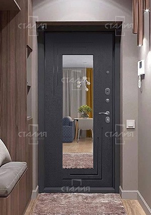 Премиальная входная дверь с зеркалом и хорошей звукоизоляцией в большой прихожей