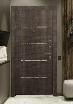 Входная дверь в итальянском стиле